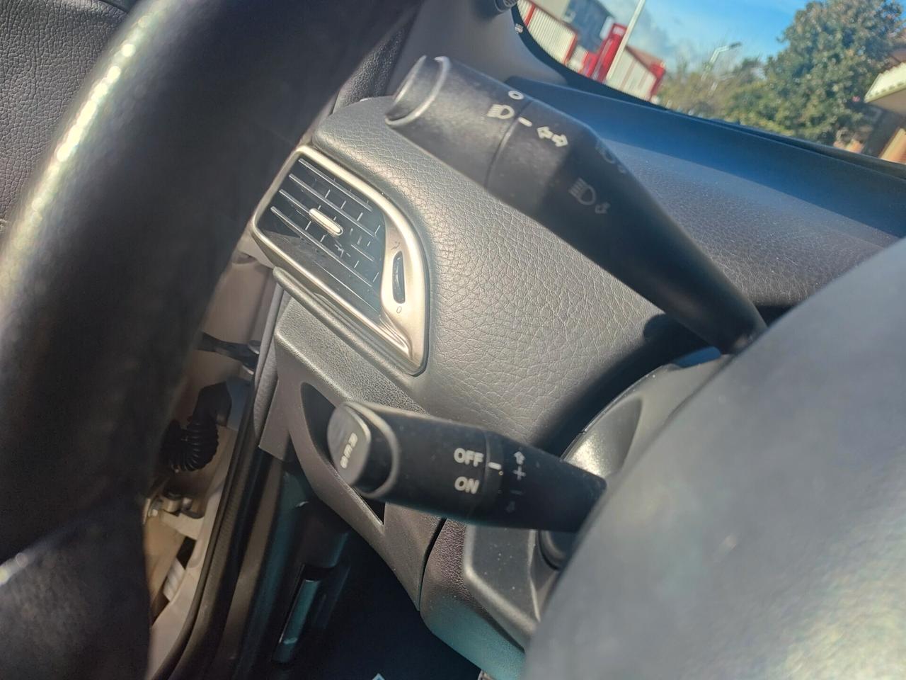 LANCIA YPSILON 1.2 69 CV 5P. PLATINUM