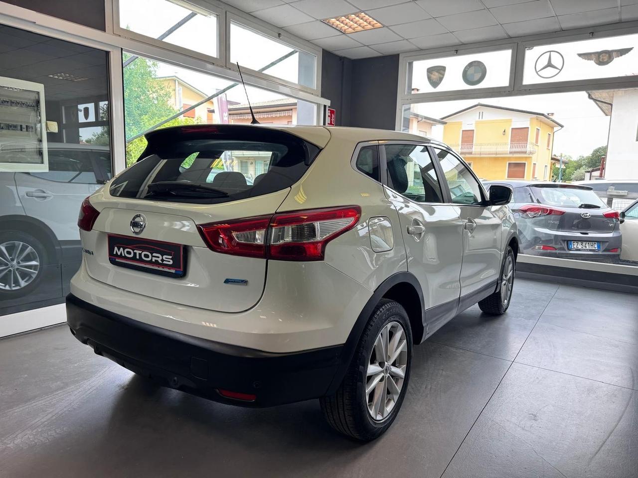 Nissan Qashqai 1.5 dCi Visia