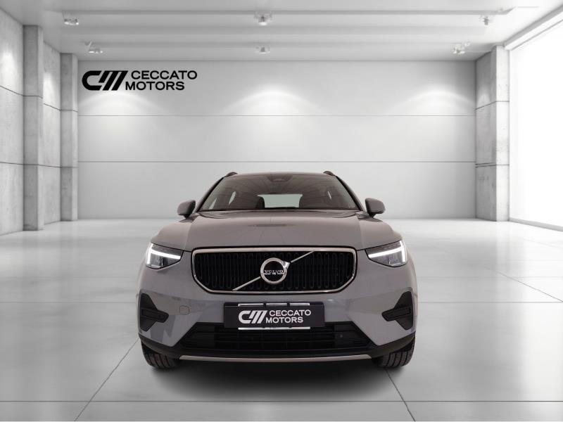 Volvo XC40 2.0 B3 Essential automatico