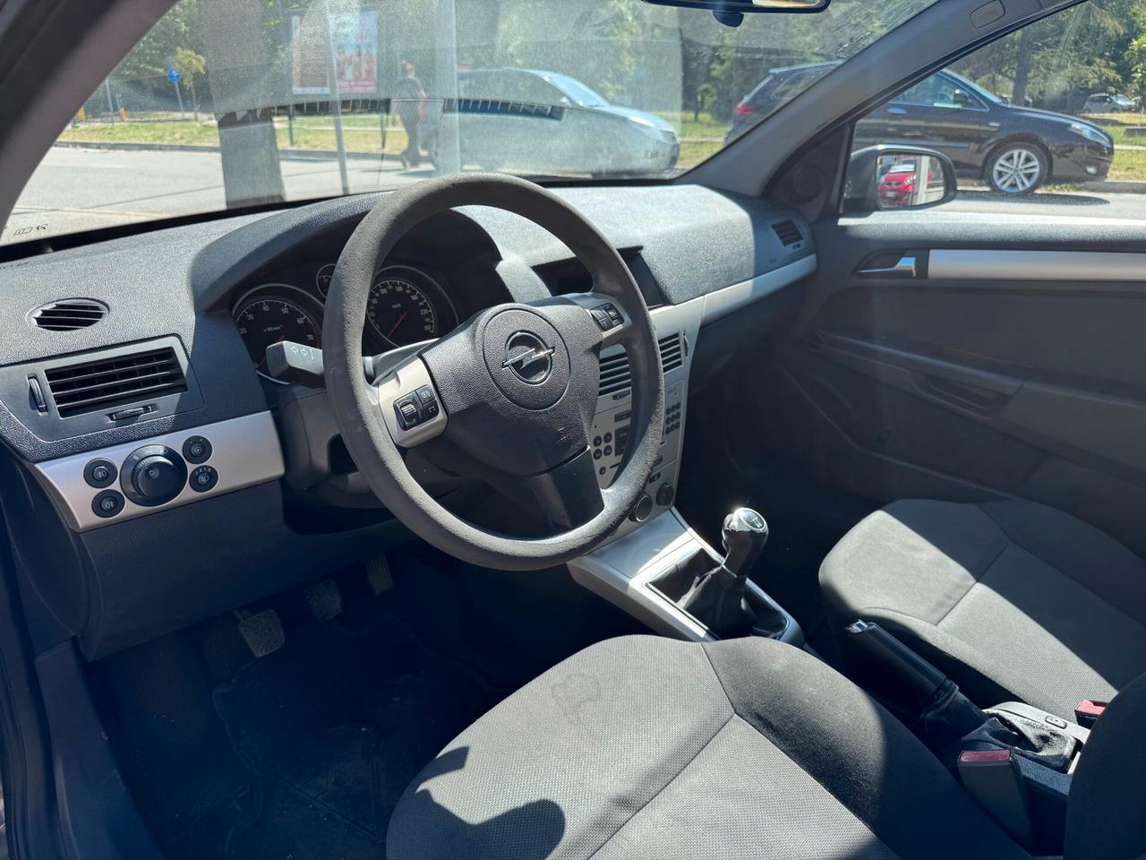 Opel Astra 1.4 16V Twinport 5 porte Enjoy