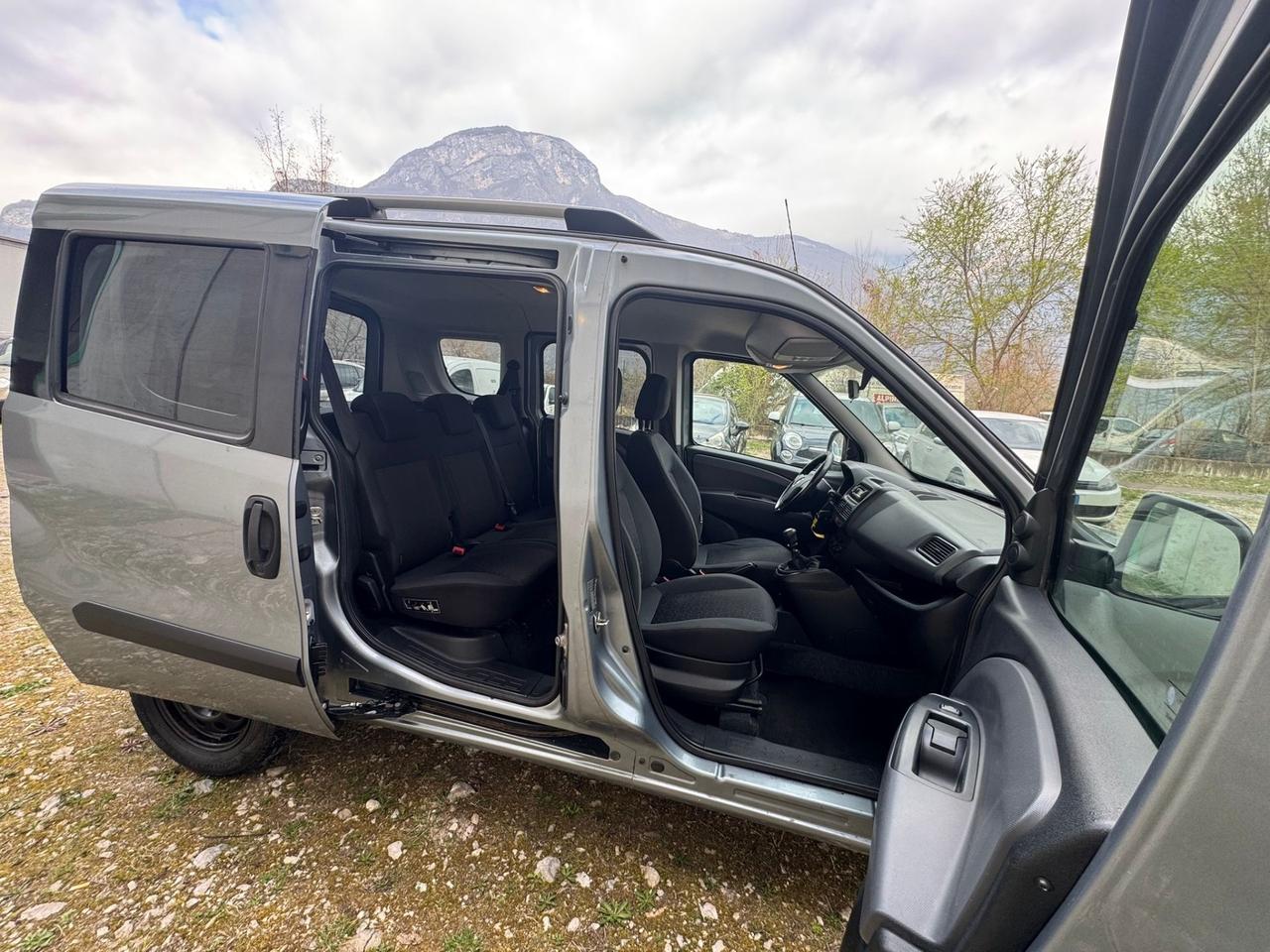 Fiat Doblò 1.6 MJT 16V 90CV Emotion SI NEOPATENTATI