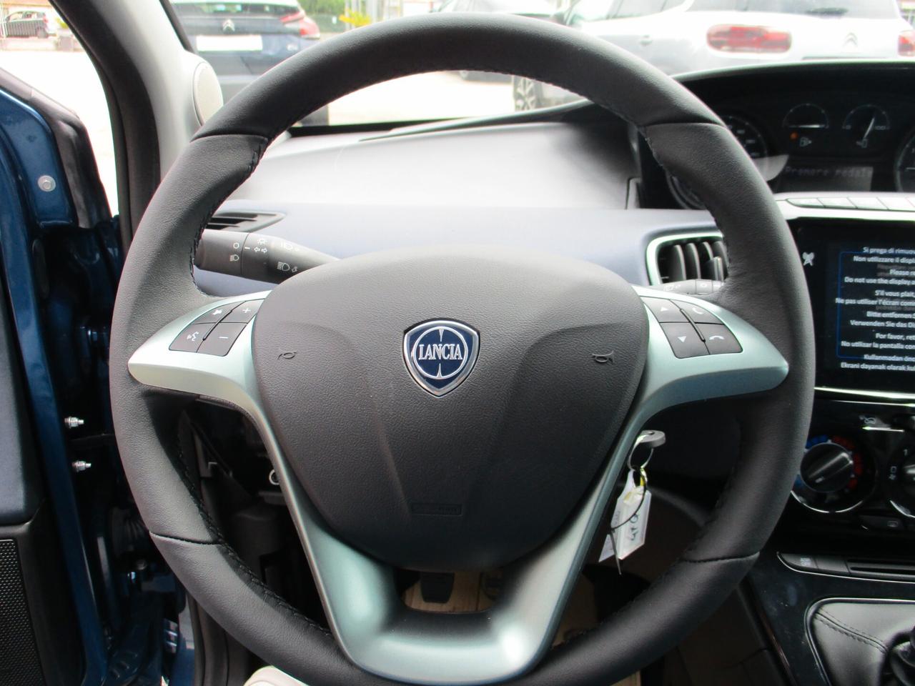 Lancia Ypsilon 1.0 FireFly 5 porte S&S Hybrid Gold Plus