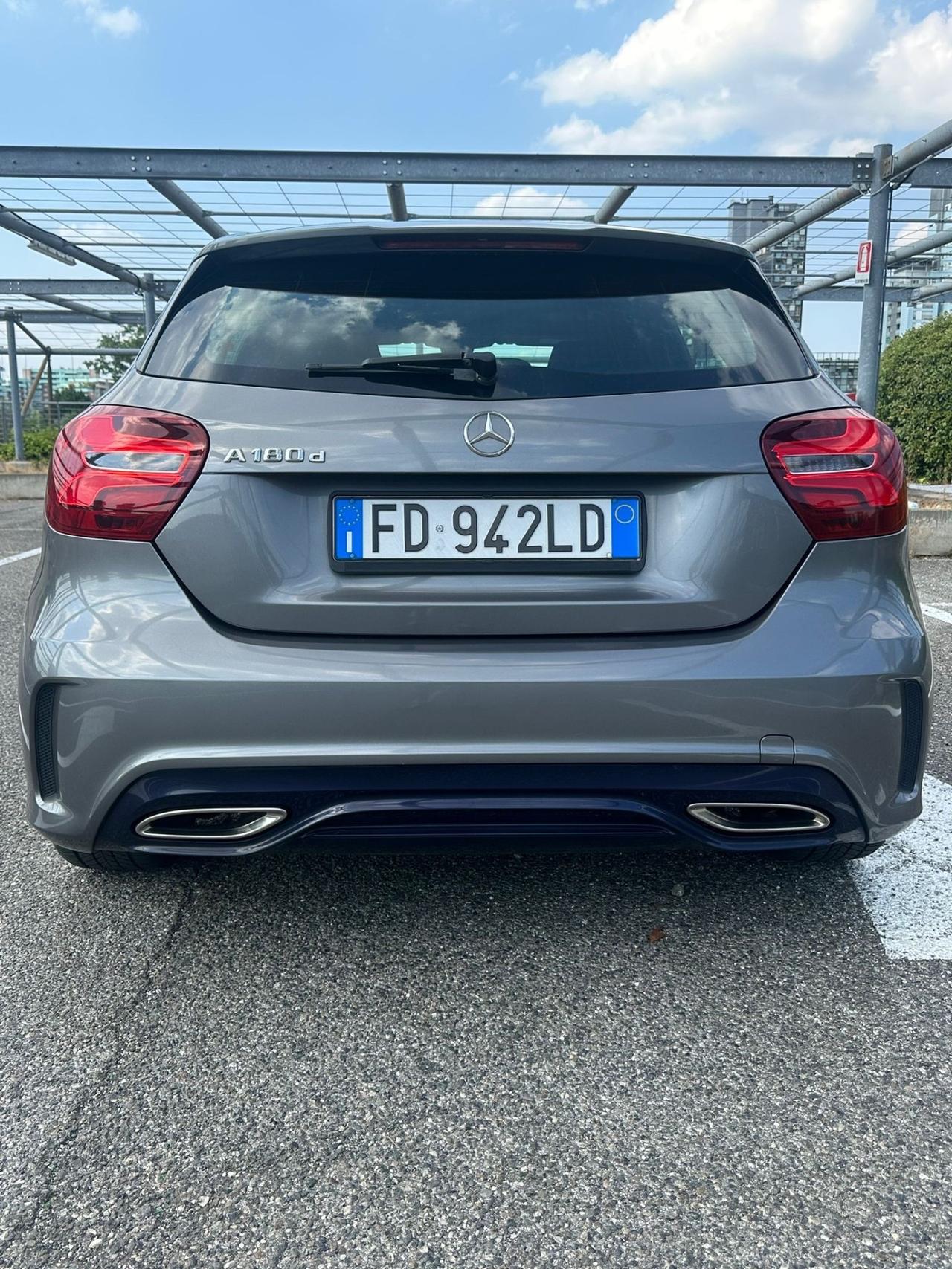 Mercedes-benz A 180 A 180 d Automatic Premium