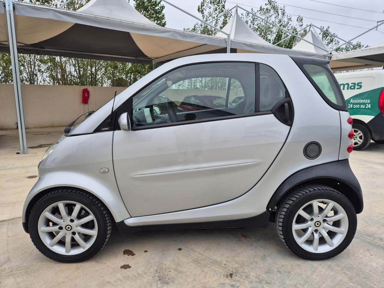 Smart ForTwo 700 coupé passion (45 kW)