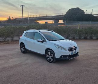 Peugeot 2008 1.6 e-HDi 115 CV Stop&Start Féline