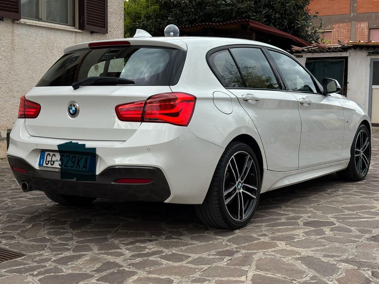 Bmw 116 116d 5p. Msport