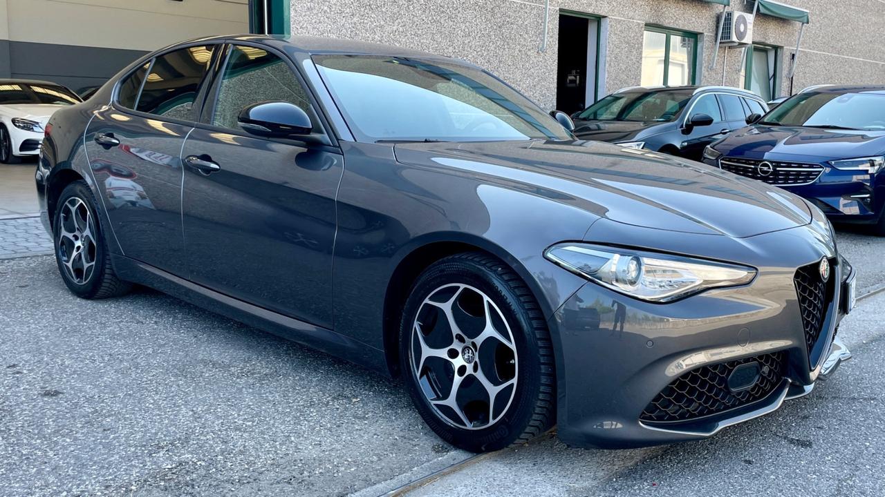 Alfa Romeo Giulia 2.2 Turbodiesel 160 CV AT8 Super