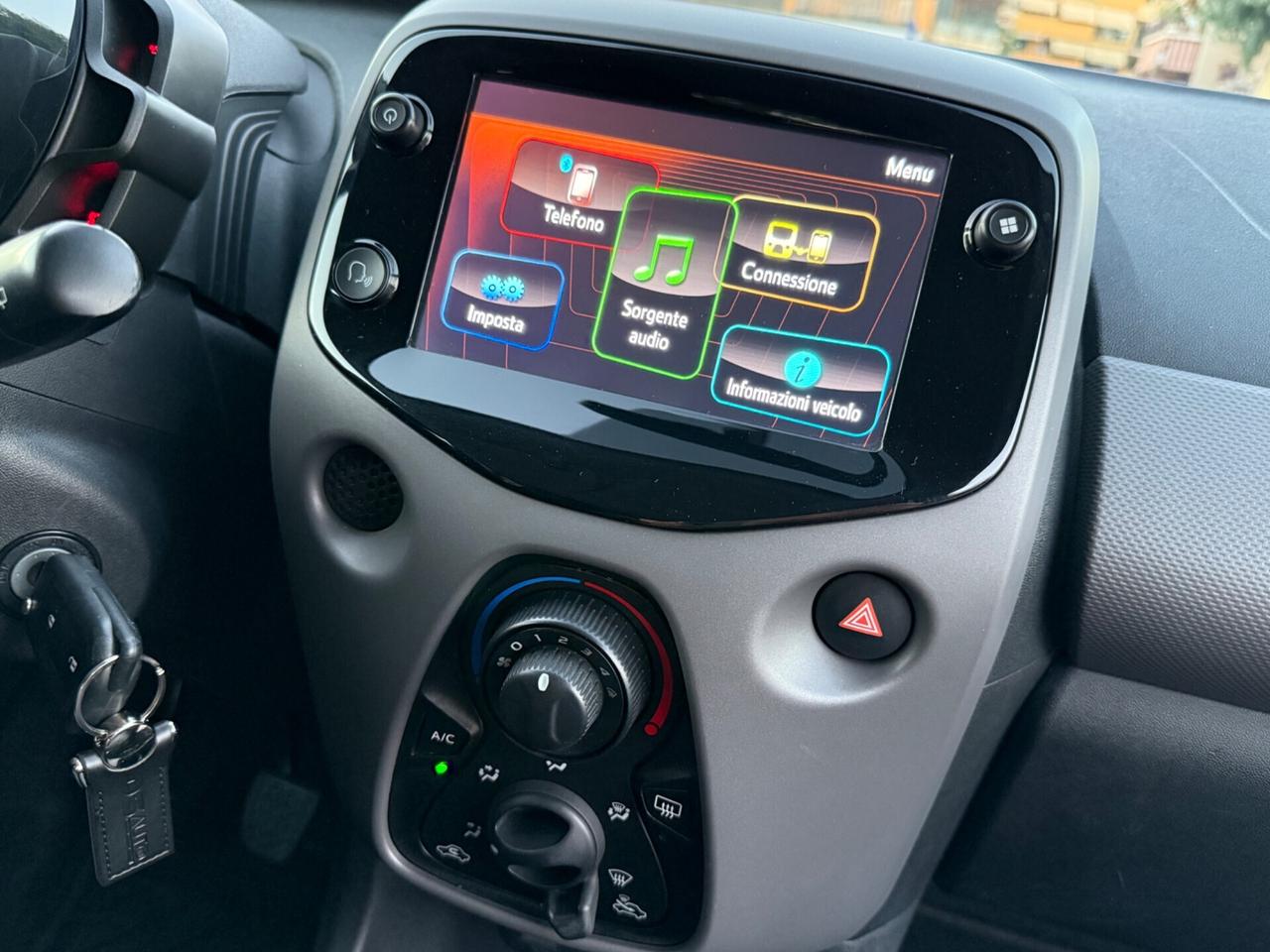 PEUGEOT 108 72 S&S 5 PORTE ALLURE UNI PRO