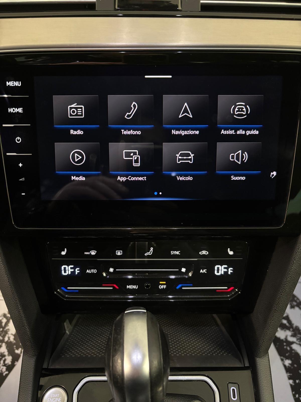 Volkswagen Passat Variant 2.0 TDI SCR EVO DSG Executive FULL OPTIONAL * REGALO SPECIALE DA AUTOWEB *