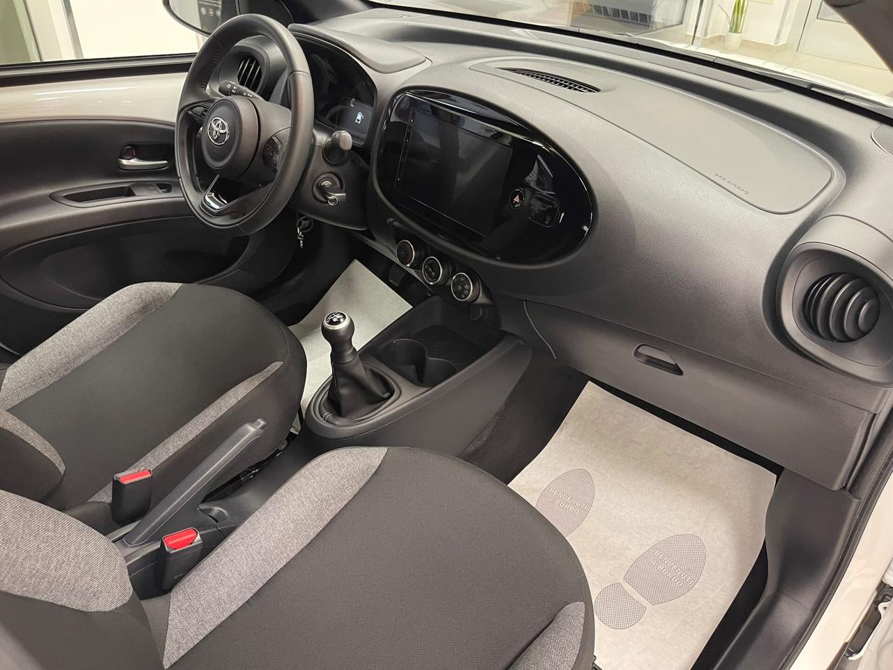 Toyota Aygo X 1.0 72 CV Active *12/2025