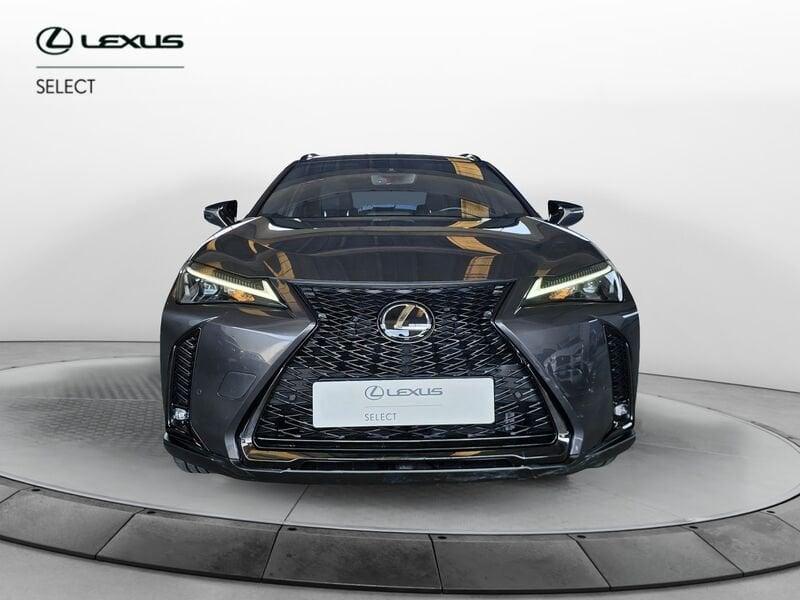 Lexus UX Hybrid Design