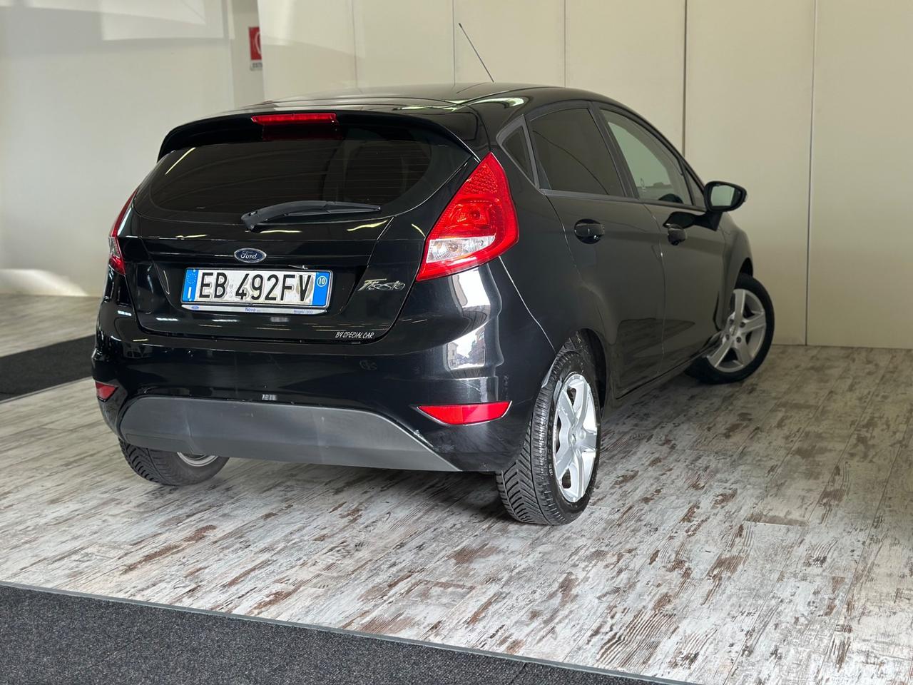Ford Fiesta 1.2 Benzina 5p. Titanium Ok Neopatentati