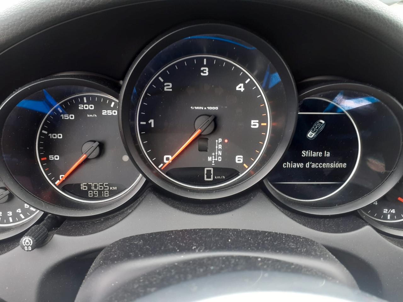 Porsche Cayenne 3.0 Diesel Platinum Edition - 2018