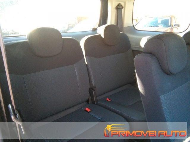 NISSAN Evalia NV200 1.6 16V