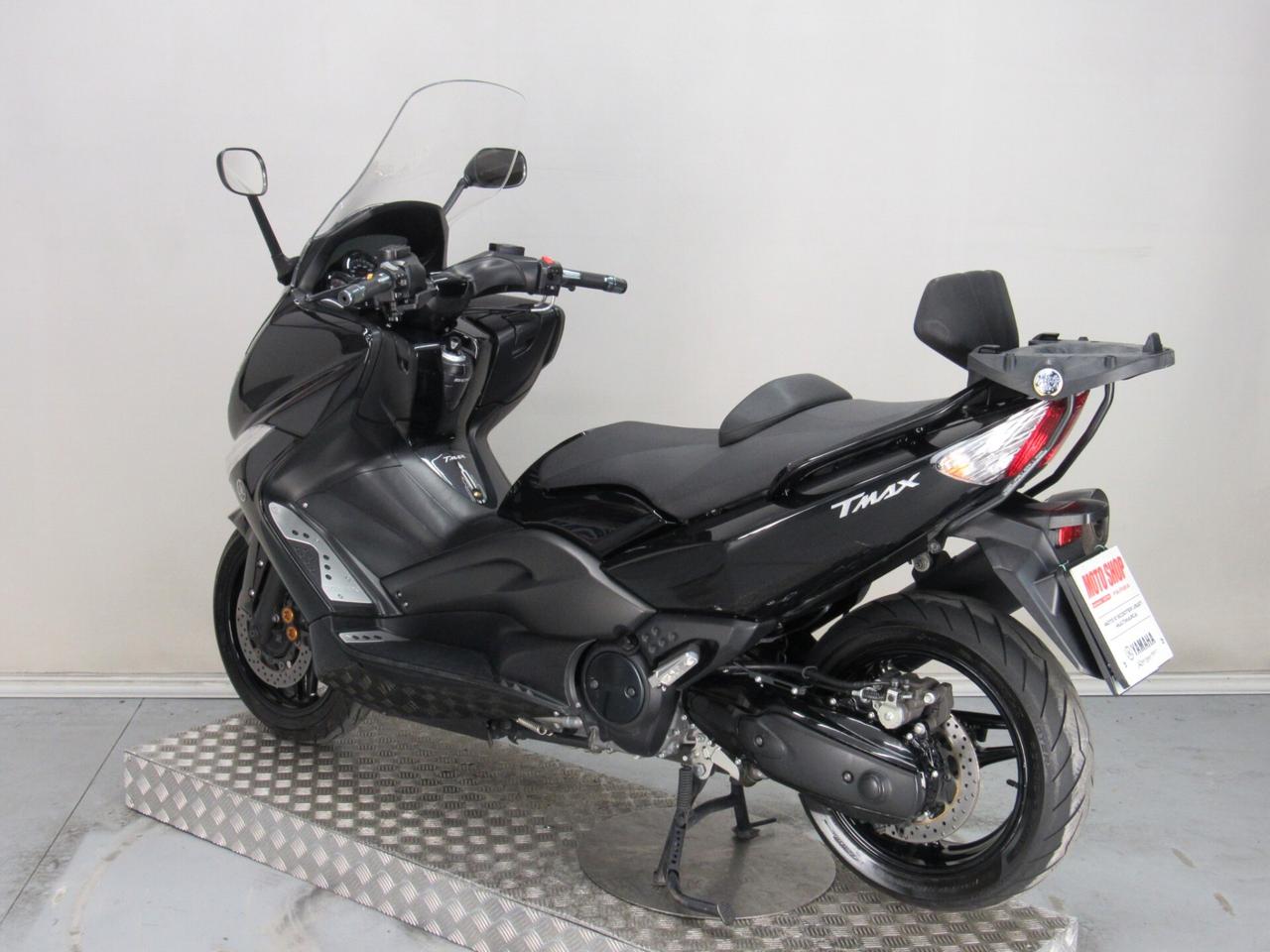 Yamaha T Max ABS SCARICO AKRAPOVIC