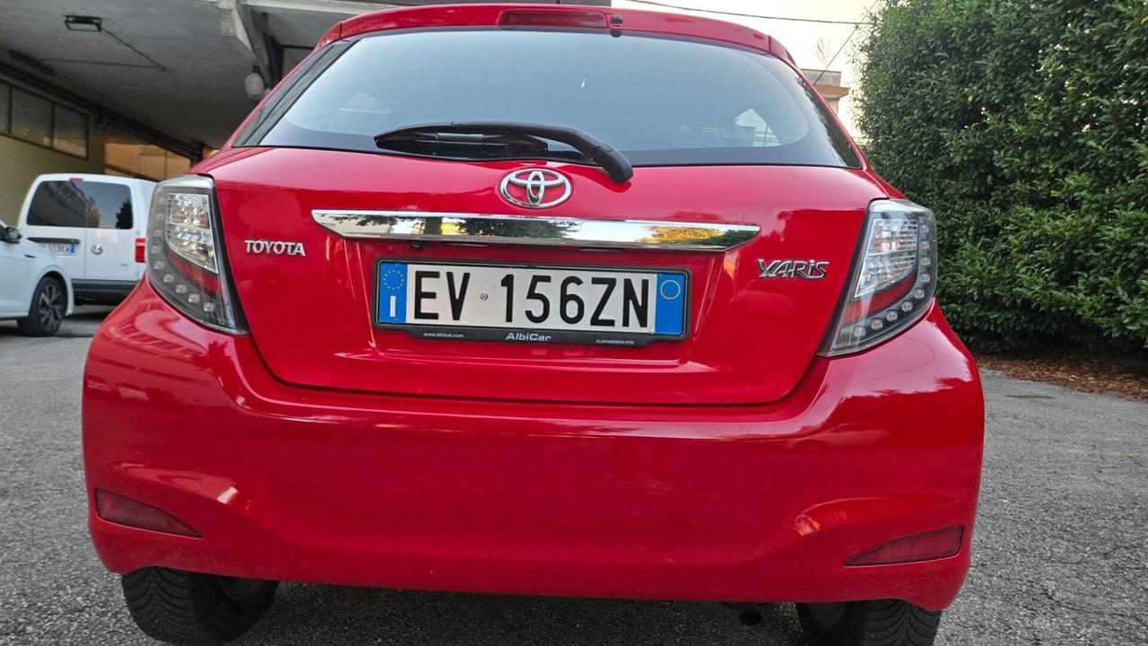 Toyota Yaris 1.0 5 porte Lounge
