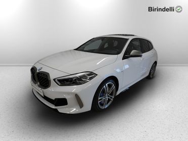 BMW Serie 1 (F40) - M 135i xDrive