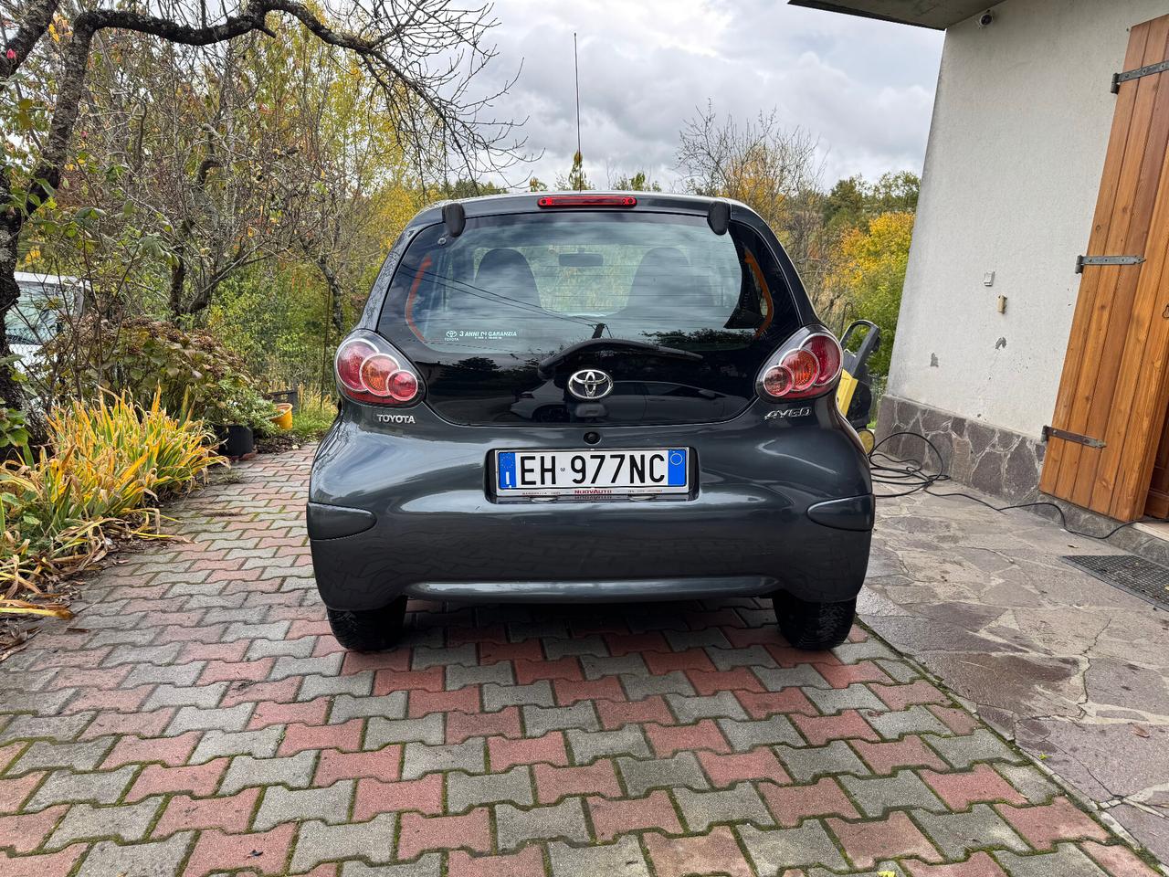 Toyota Aygo 1.0 12V VVT-i 5 porte 04/2011