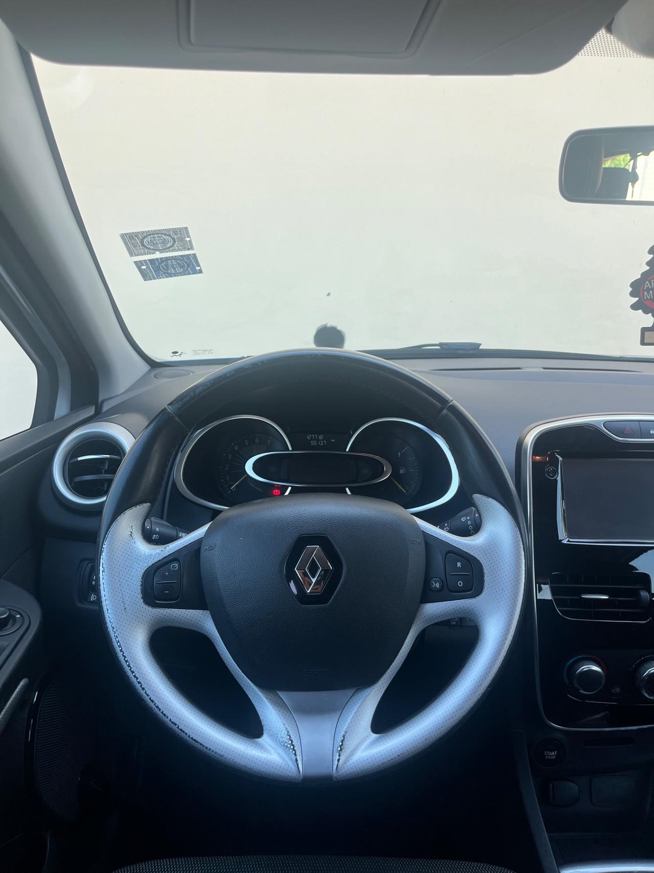 Renault Clio 1.2 75CV 5 porte Wave