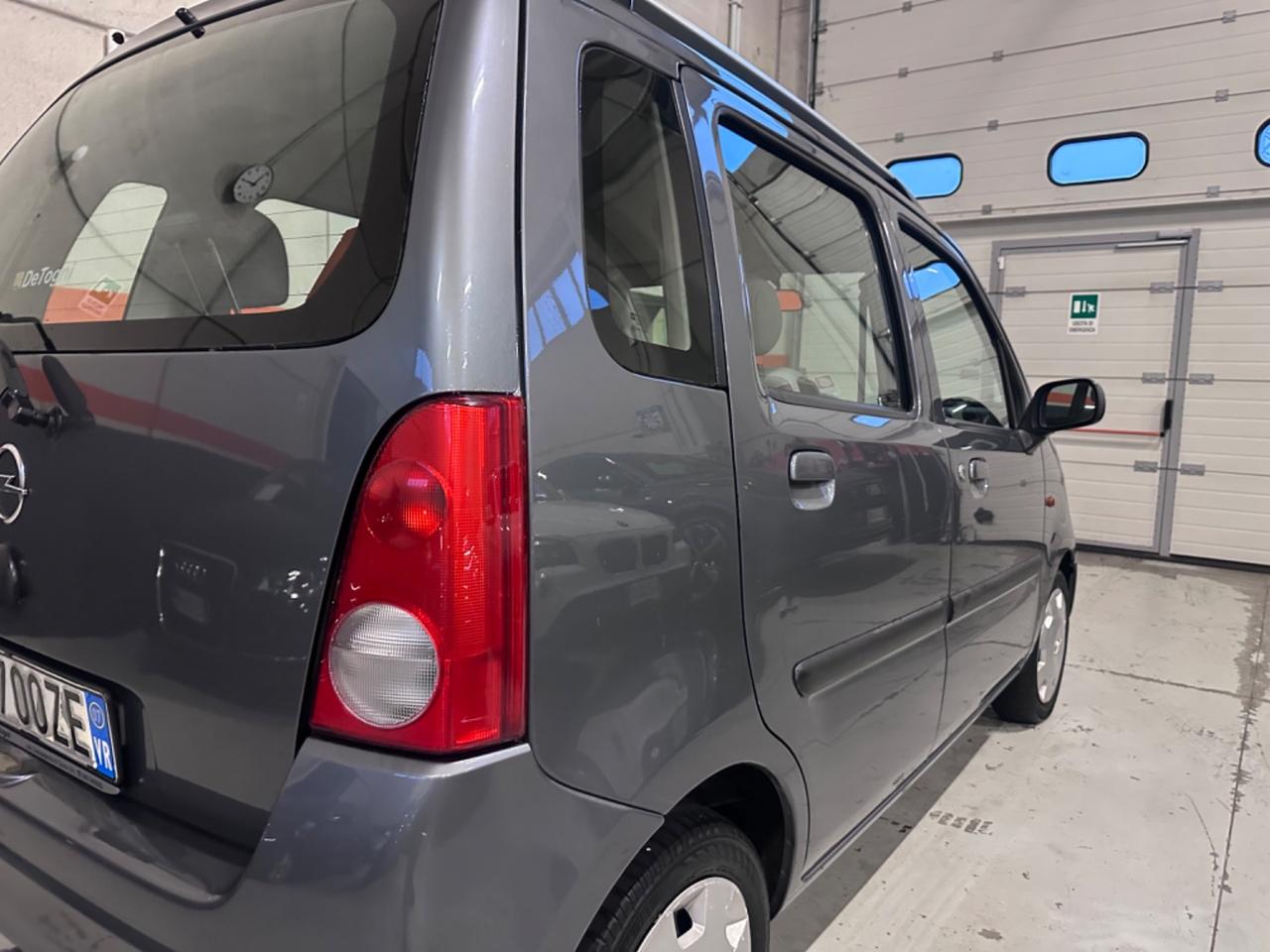 Opel Agila 1.0 12V Club