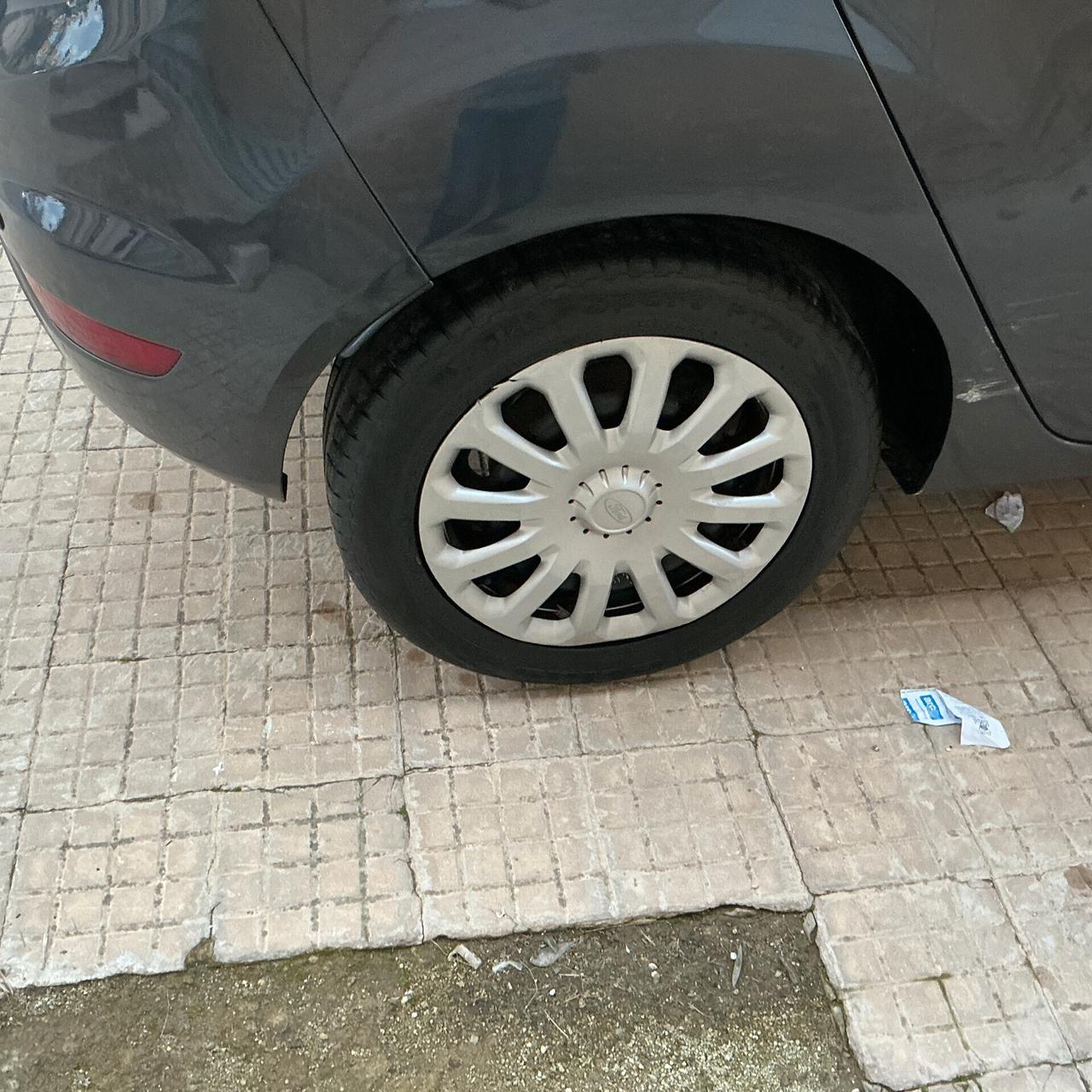 Ford Fiesta 1.5 TDCi 75CV 5 porte Titanium