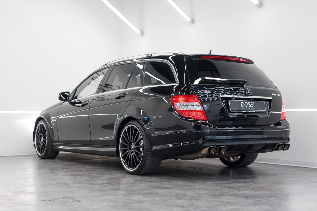 Mercedes-benz C 63 AMG