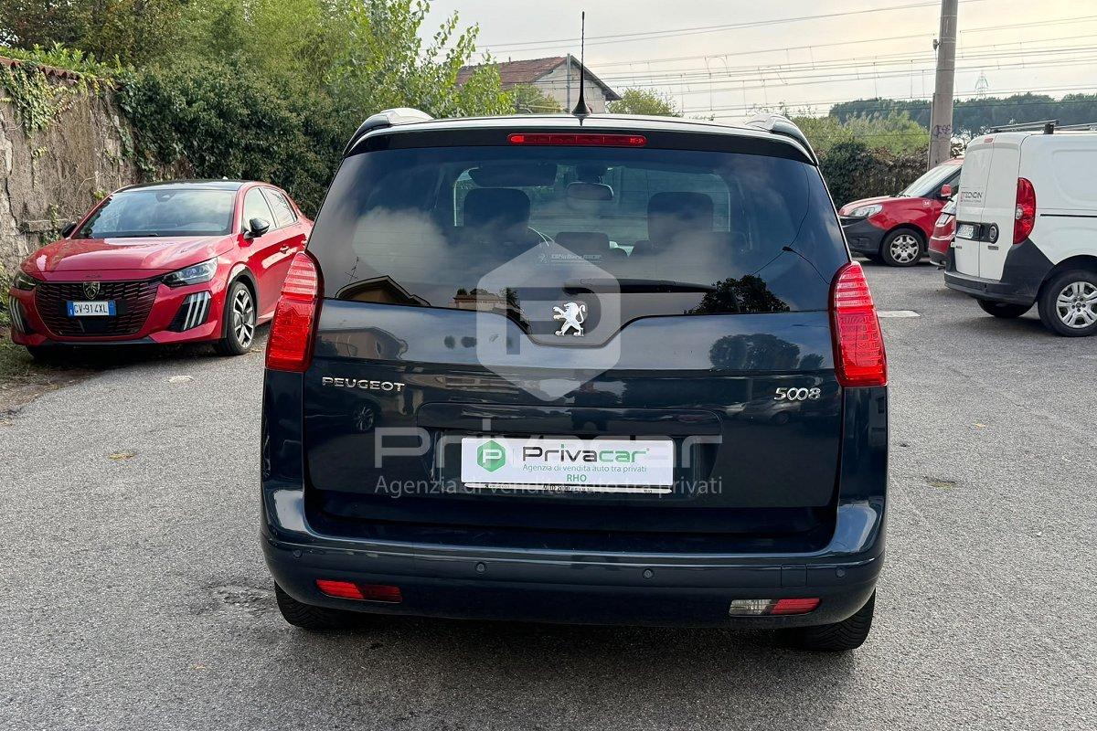 PEUGEOT 5008 1.6 HDi 115CV Allure