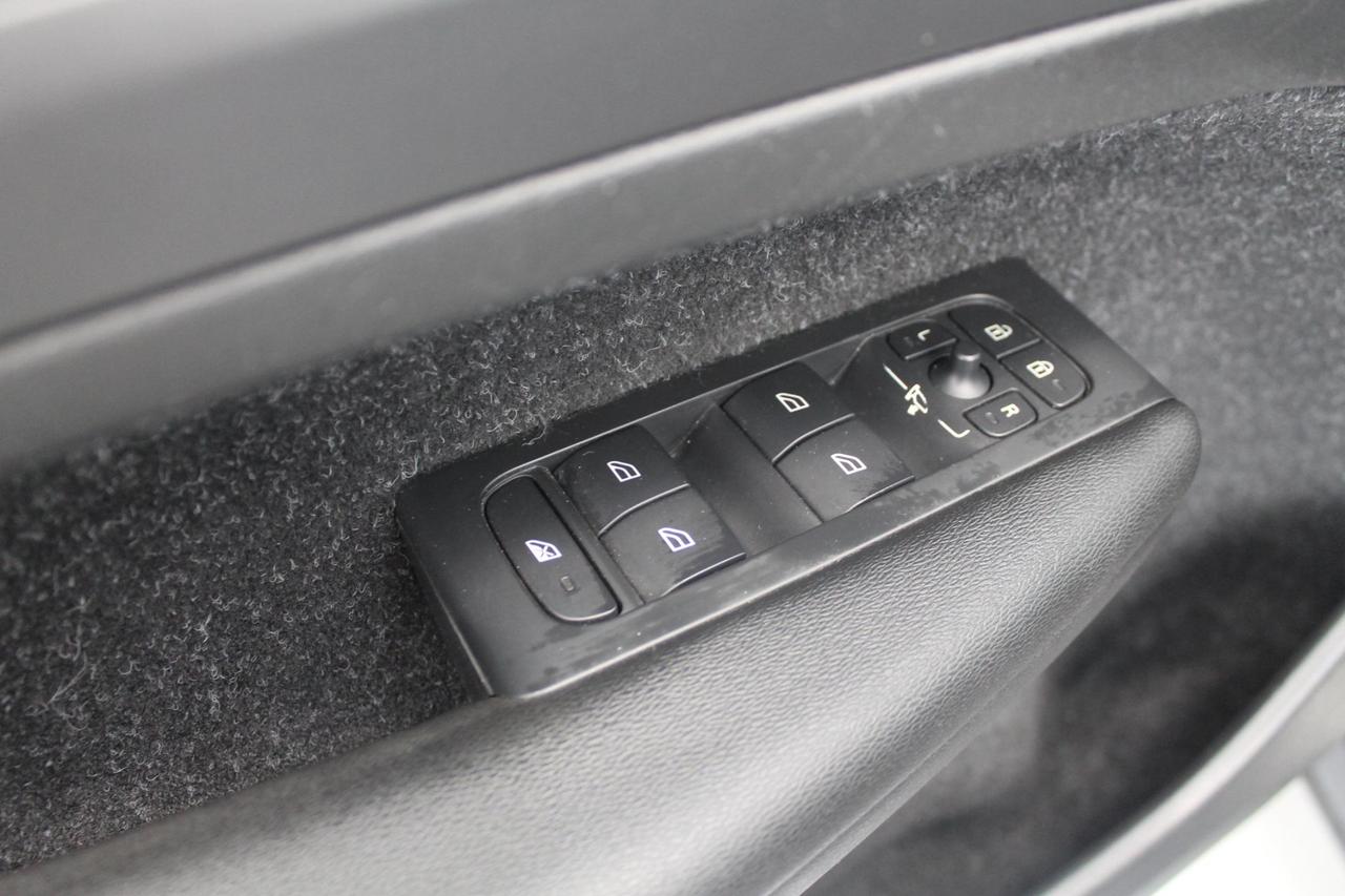 Volvo XC40 2.0 D3 Inscription Geartronic TETTO