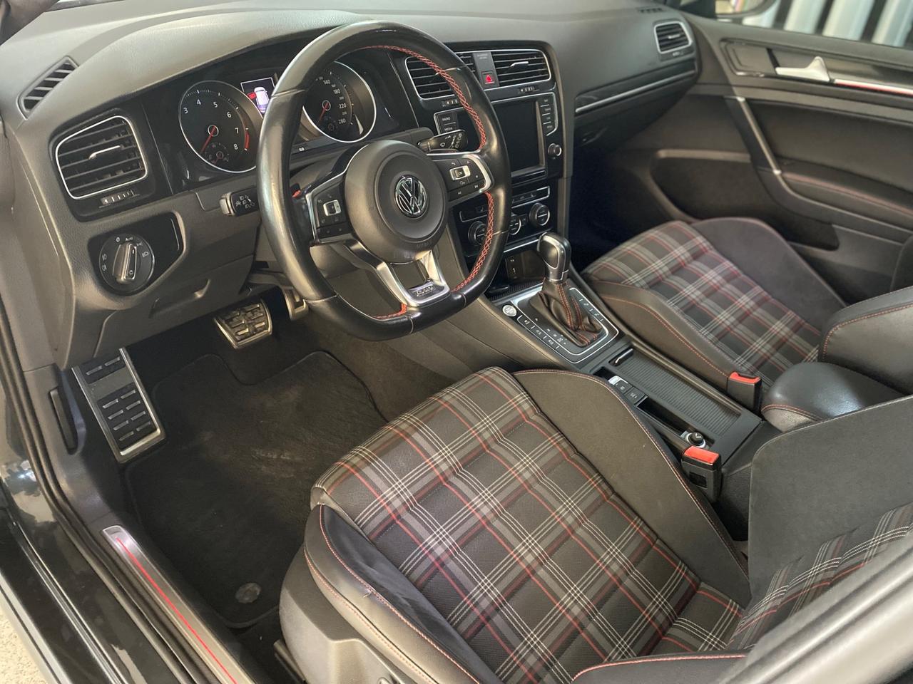 Volkswagen Golf GTI Golf GTI Performance 2.0 TSI 5p. BlueMotion Technology