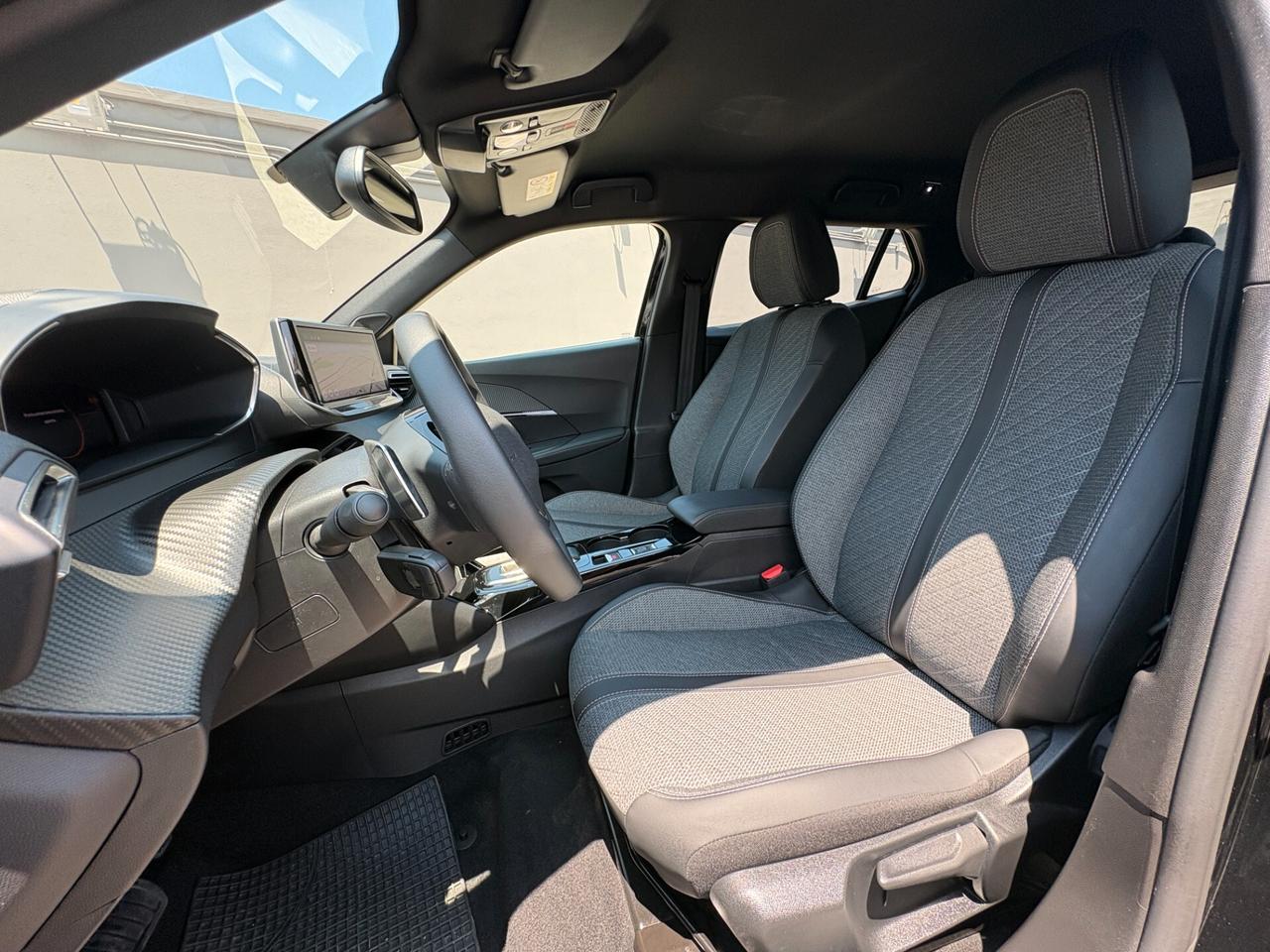 Peugeot 2008 Hybrid 110 e-DCS6 ALLURE PACK AUTOMATIC