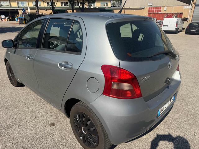 TOYOTA Yaris 108,985km 1.3 5p Sol senza nessun lavoro da fare