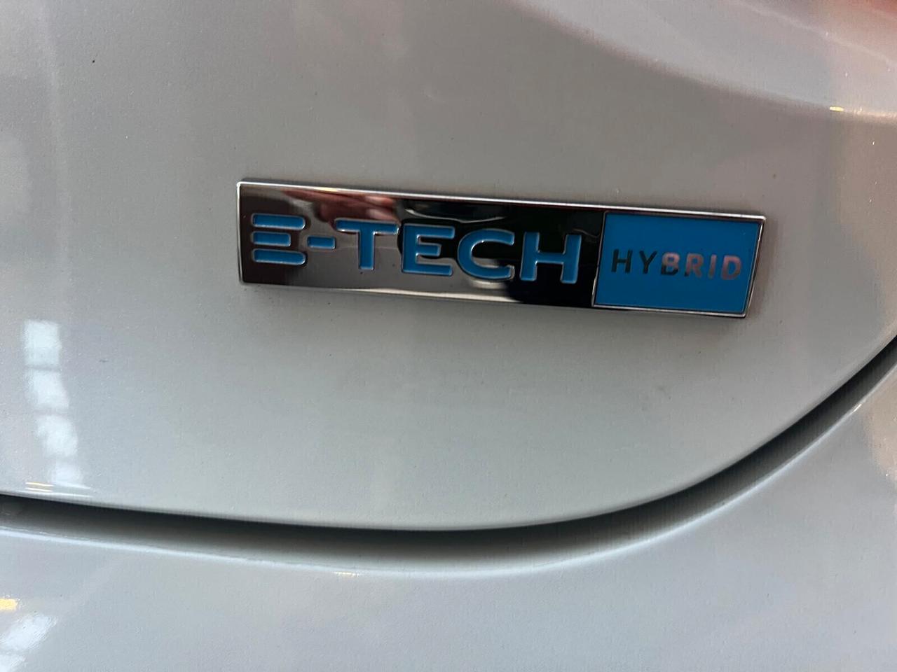 RENAULT CLIO HYBRID E-TECH RS LINE 140cv NEOPAT