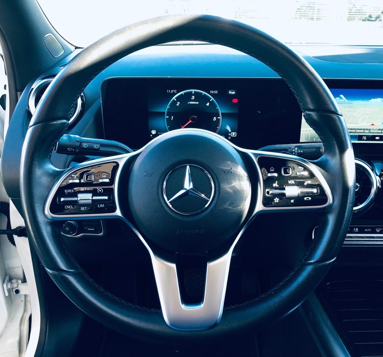 Mercedes-benz GLA 200d Automat TETTO-PELLE-TELECA
