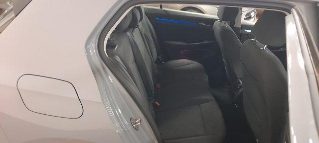 VOLKSWAGEN Golf 1.0 eTSI EVO DSG Life MHEV
