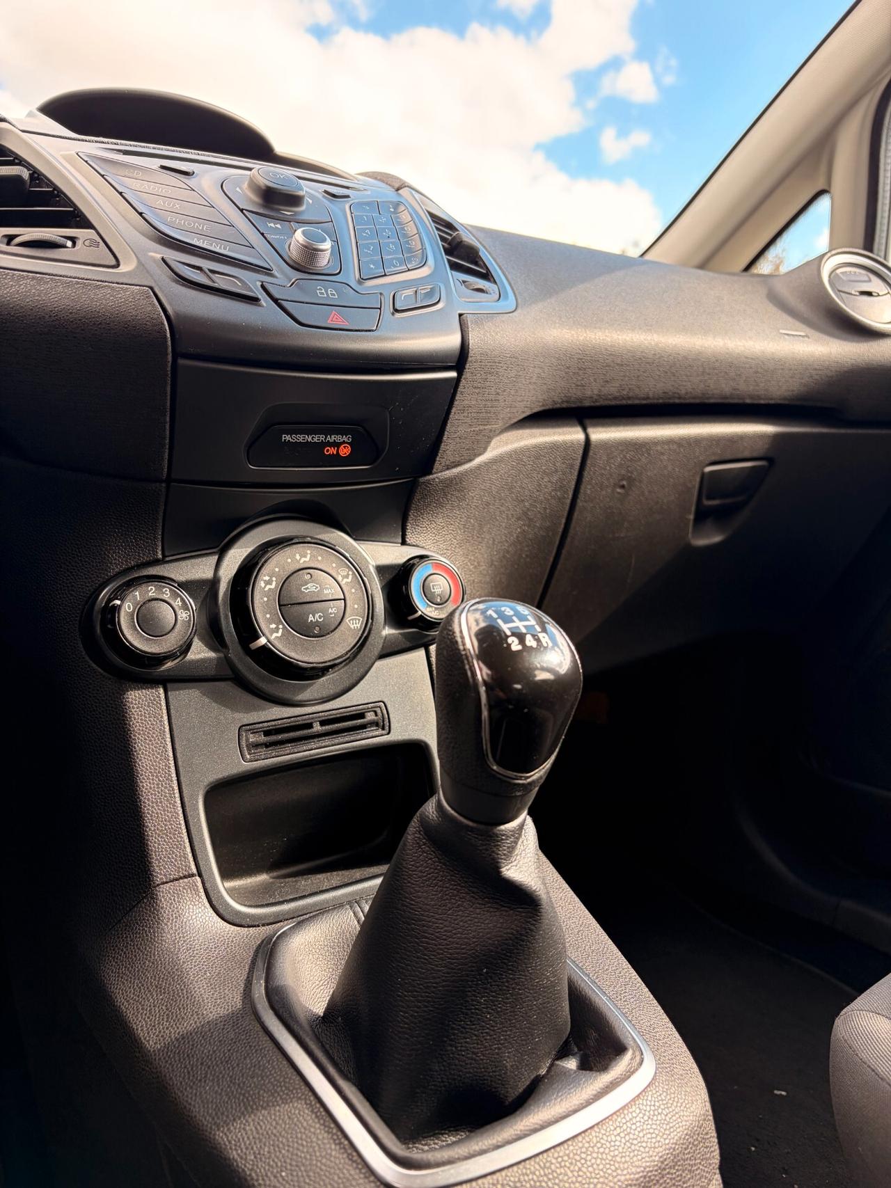 Ford Fiesta 1.5 TDCi 75CV 5 porte Business
