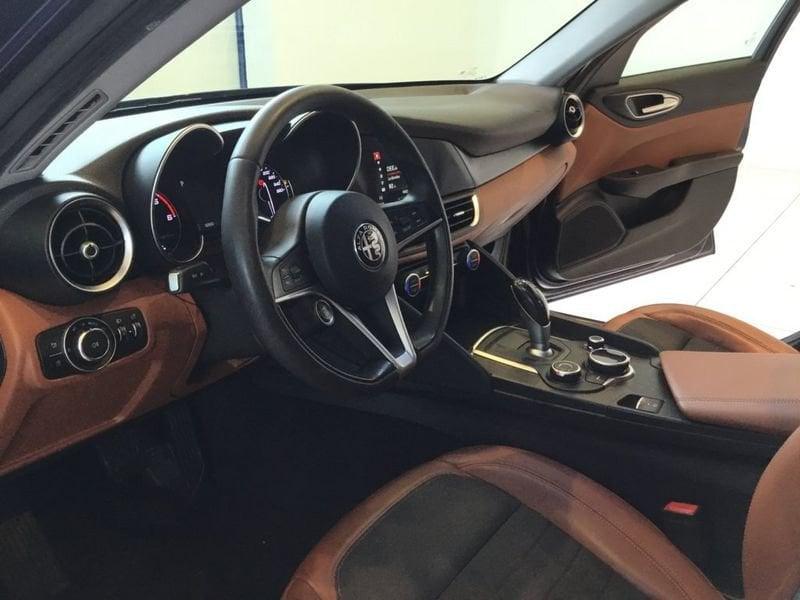 Alfa Romeo Giulia Giulia 2.2 Turbodiesel 180 CV AT8 Super MY16