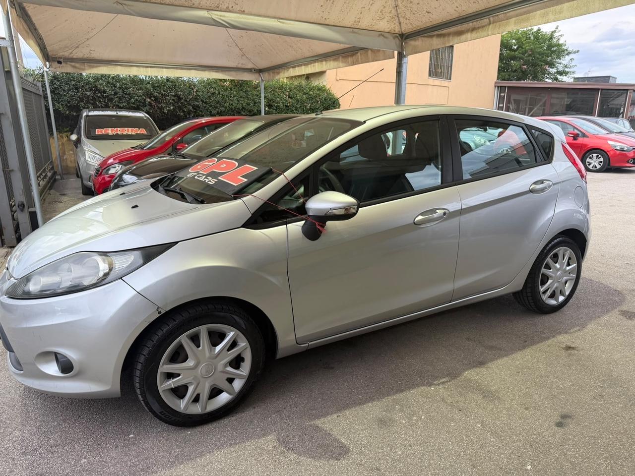 Ford Fiesta 1.4 5 porte Bz.- GPL Titanium