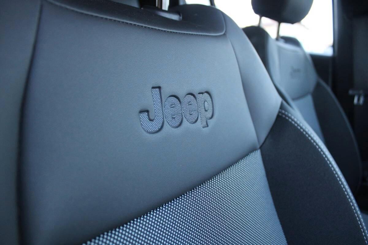 Jeep Avenger 1.2 t. Altitude fwd 100cv cln CarPlay