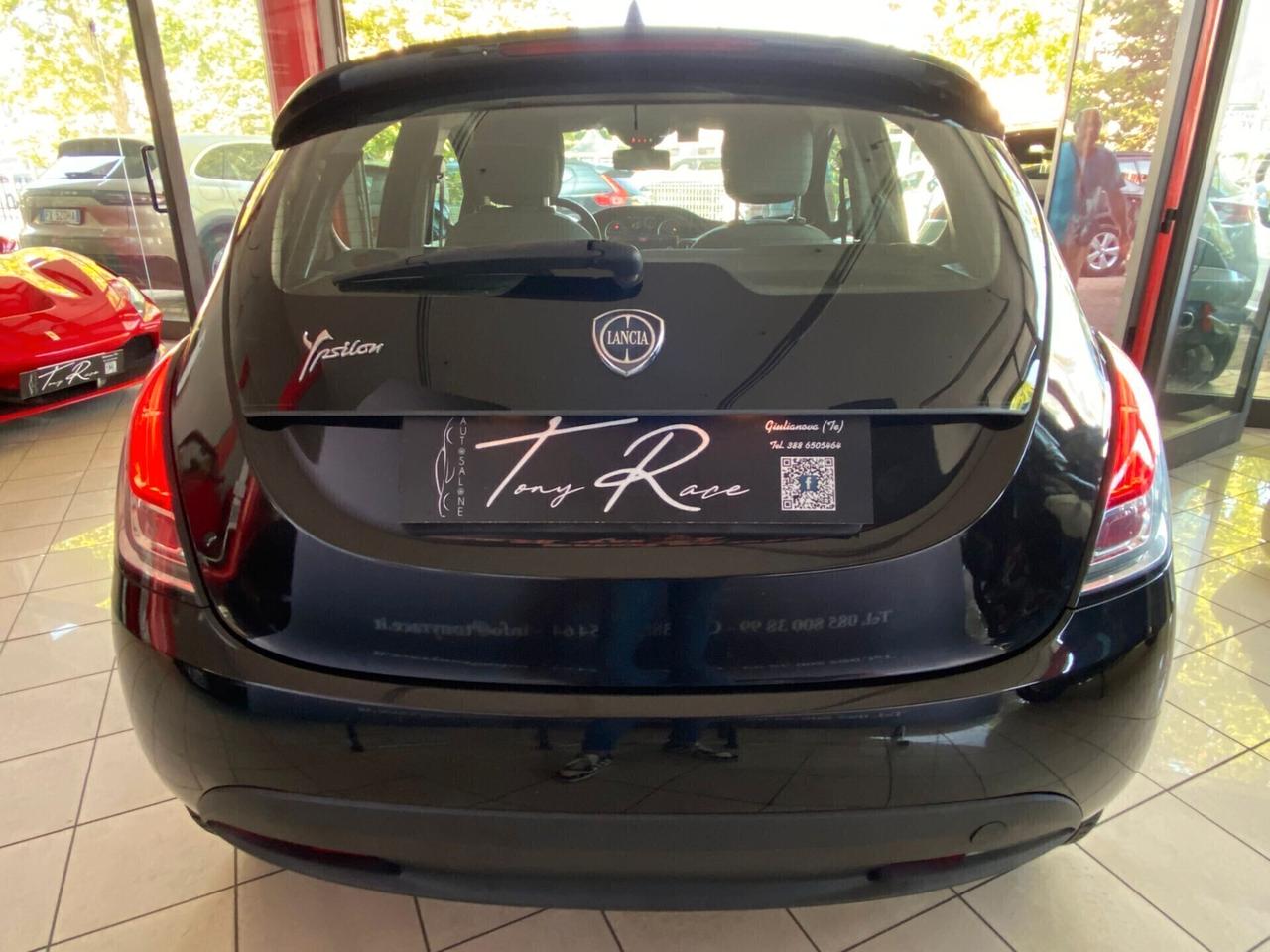 Lancia Ypsilon 1.2 69 CV 5 porte S&S Platinum