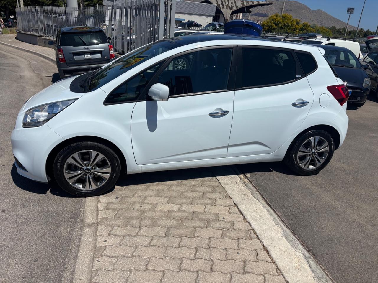 Kia Venga 1.4 CRDi 90 CV S&S High Tech