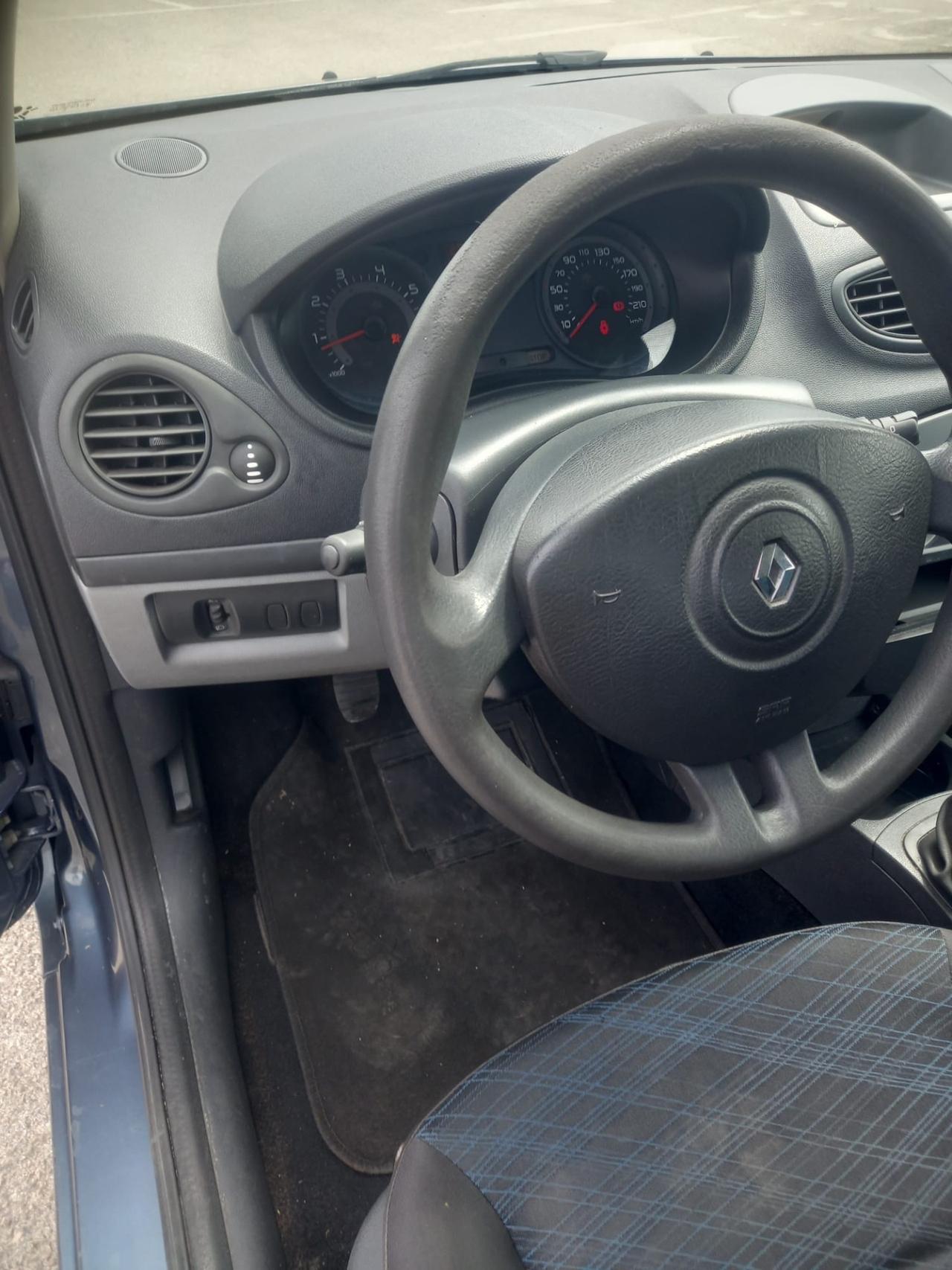 Renault Clio 2006