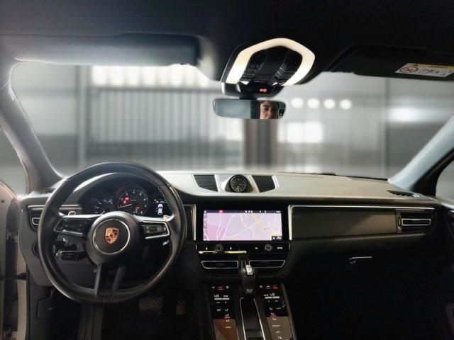 PORSCHE Macan 2.0