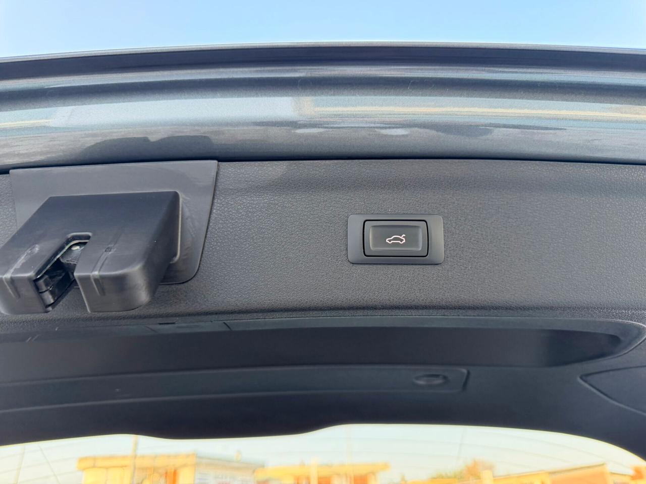 Audi Q3 2.0 TDI 184 CV quattro S tronic Business