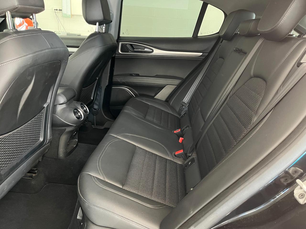 Alfa Romeo Stelvio 2.2 Turbodiesel 210 CV AT8 Q4 Executive