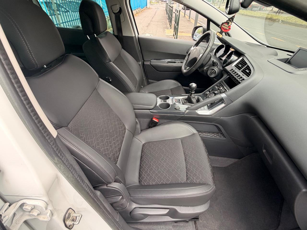 Peugeot 3008 1.6 HDi Allure POCHISSIMI KM