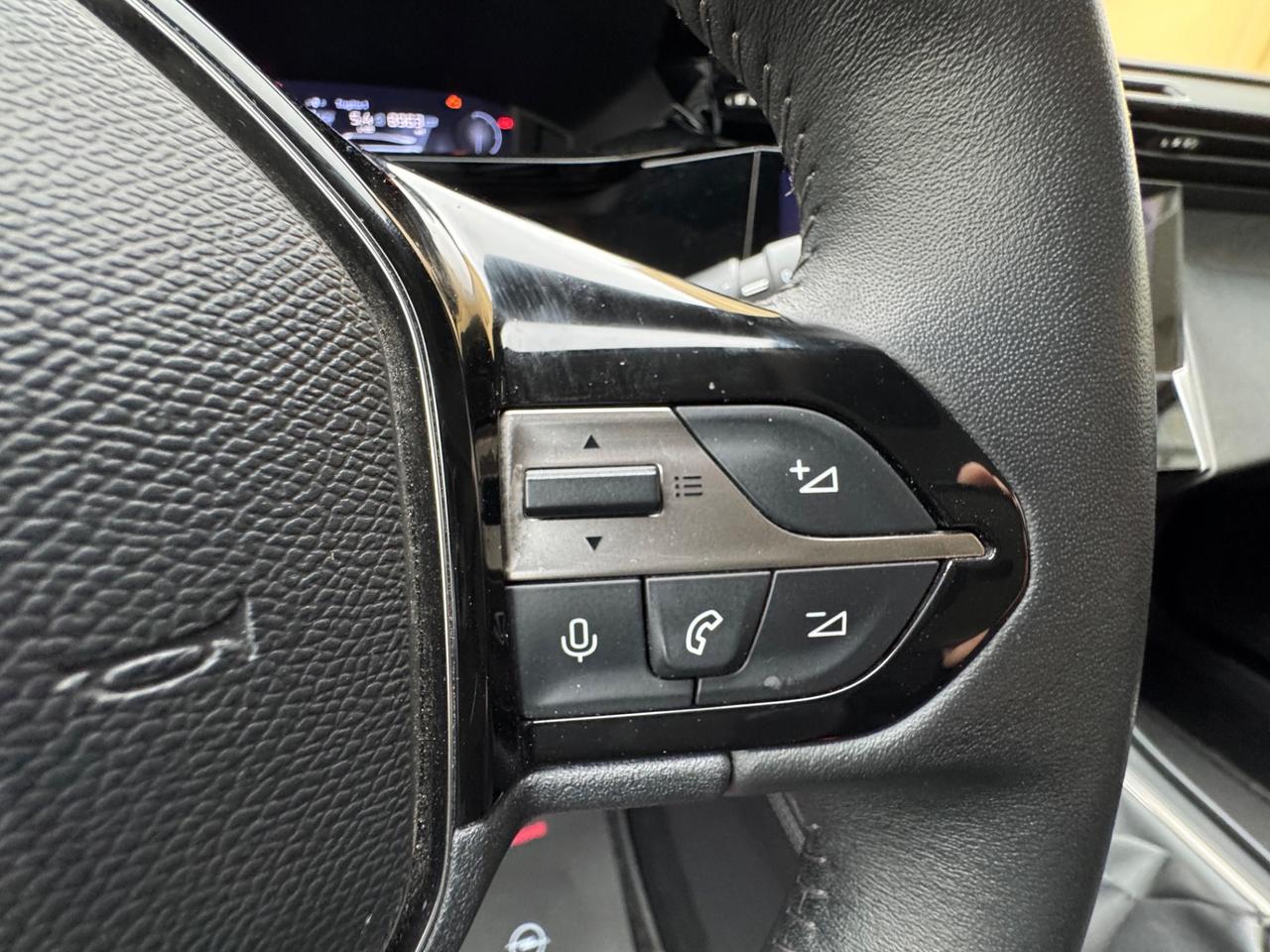 Peugeot 308 BlueHDi 130 EAT8 SW Allure Pack