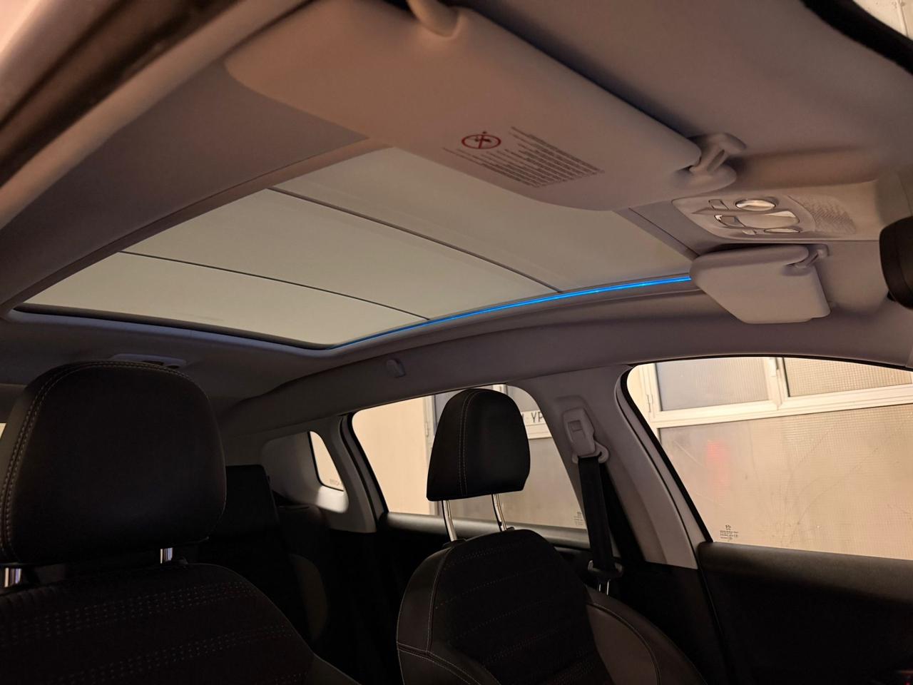 Peugeot 2008 1.6 e-HDi 92 CV Stop&Start Urban Cross