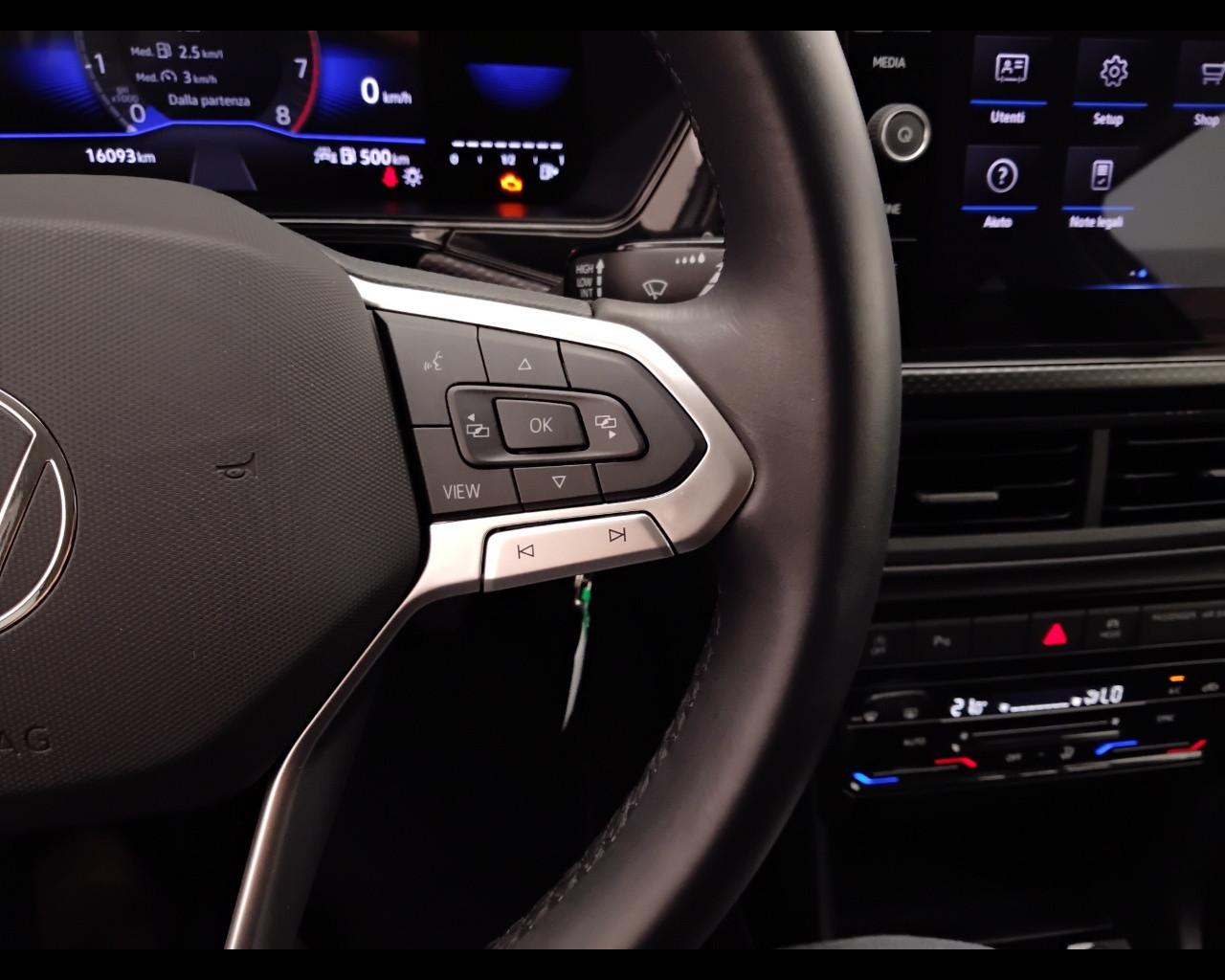 VOLKSWAGEN T-Cross 2019 - T-Cross 1.0 tsi R-LINE 110cv