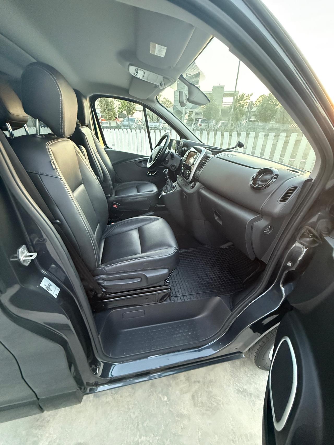 Renault Trafic T29 1.6 dCi 125CV S&S PL-TN Intens Heavy