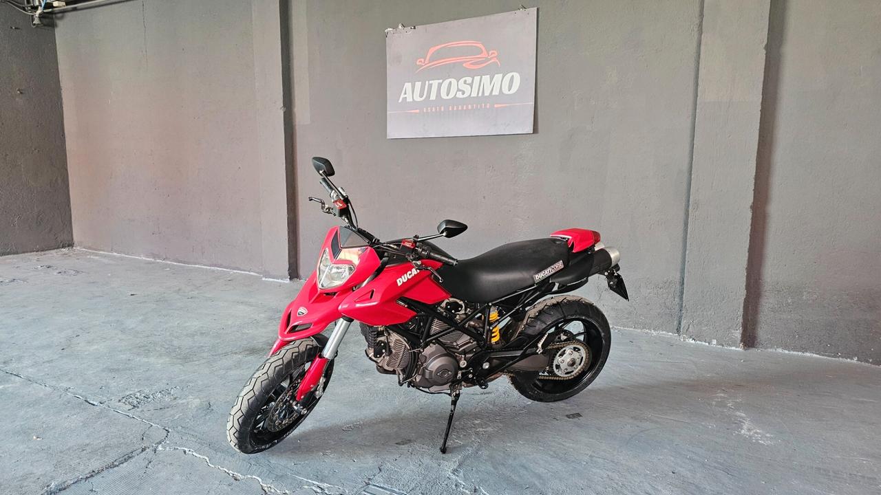 Ducati Hypermotard 796